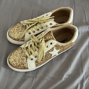 Outwoods glittery sneakers with star detailing